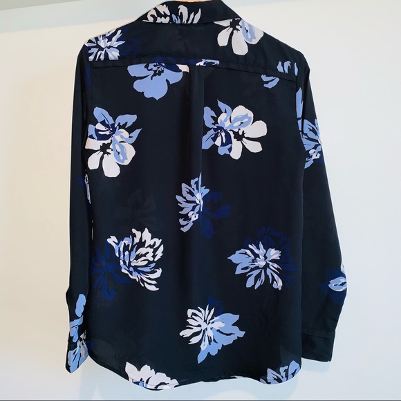 Banana Republic Dillon Floral Button Down Shirt - Picture 4 of 10